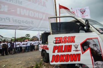 Sopir angkot deklarasi dukung Jokowi-Maruf Amin