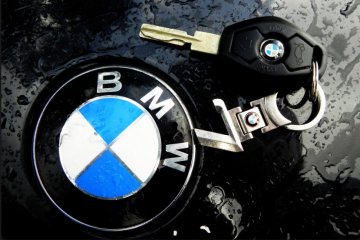 Bursa Jerman menguat 72,83 poin, namun saham BMW jatuh