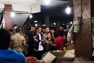 Presiden blusukan di Pasar Petisah Kota Medan