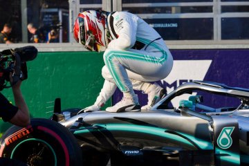 Hamilton: Terobosan di set-up kunci Mercedes raih pole di Australia