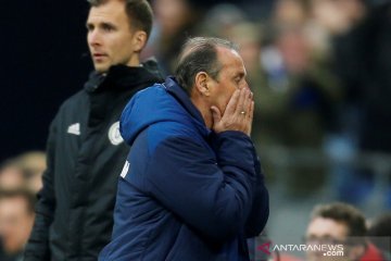 Laga perdana Huub Stevens, Schalke dipecundangi Leipzig di kandang