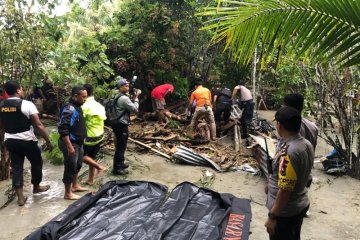 RS Bhayangkara terima 38 kantong jenazah korban banjir Sentani