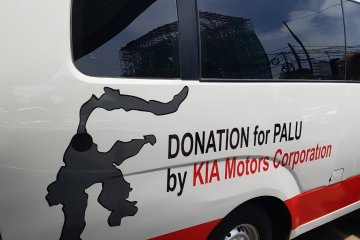 Kia Motor Corp serahkan bantuan pemulihan bencana Sulawasi kepada PMI