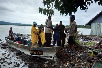 Polair evakuasi jenazah bocah di Muara Kali Yahim Jayapura