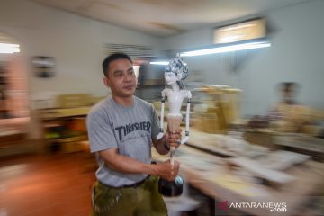 Kerajinan wayang golek Cupumanik