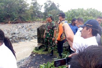 Kepala BNPB tinjau lokasi banjir bandang Jayapura