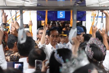 Presiden Jokowi naik MRT