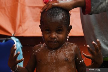 Pengungsi korban banjir bandang Sentani