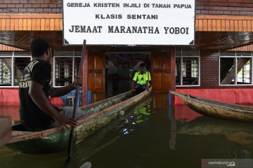 Gereja terendam banjir di Sentani