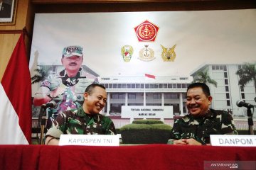 Pejelsan tentang mobil berplat merah TNI di ajang kampanye