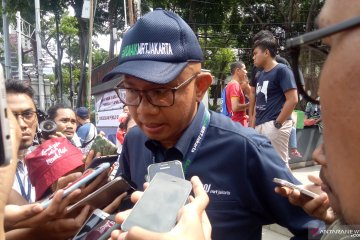 Anies mengucapkan terima kasih kepada para pekerja pembangunan MRT