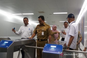 Anies manfaatkan Trans Jakarta untuk integrasi antarmoda transportasi