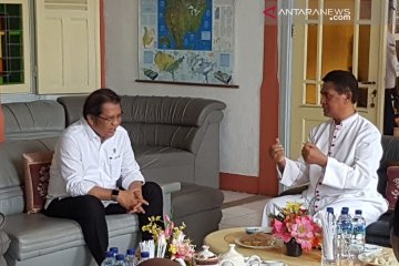 Menkominfo bertemu Uskup Agung Ende