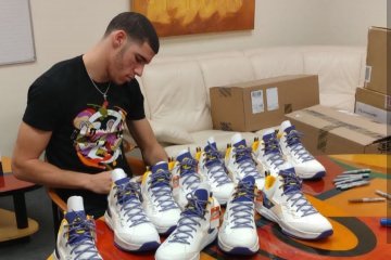 Lonzo Ball bakal tanggalkan usaha keluarga demi Nike?