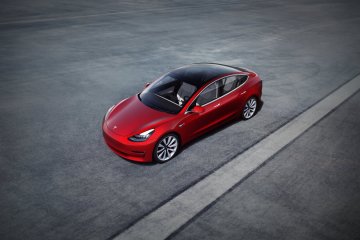 Penjualan Tesla naik, tapi masih rugi 408 juta dolar
