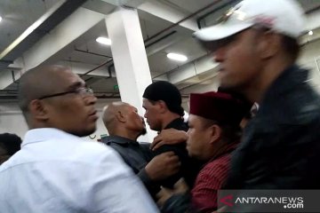 Hercules mengamuk sebelum jalani sidang vonis