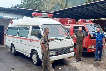 Jepang hibahkan ambulance ke Pesisir Selatan