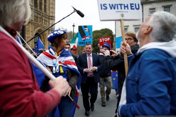 Pendana kampanye Brexit kalah dalam kasus pencemaran nama baik