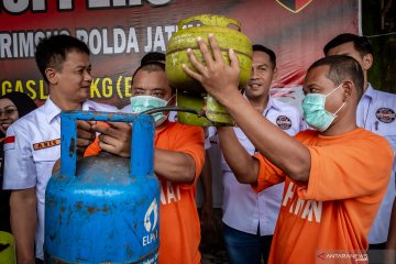 Pengungkapan kasus elpiji oplosan