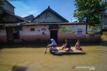 Banjir melanda tiga kecamatan di Kabupaten Bandung