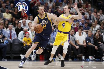 Joe Ingles dan Jordan Clarkson bantu Jazz hempaskan Rockets