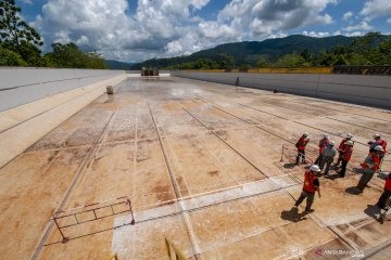 Rehabilitasi kanal bendungan Larona di Luwu Timur