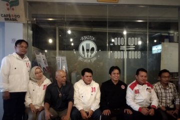 Nobar debat capres matikan lampu saat Earth Hour