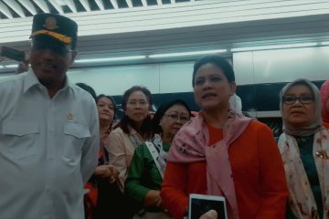 Ibu Iriana Jokowi jajal MRT