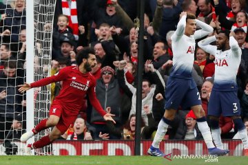 Dibantu gol bunuh diri, Liverpool kalahkan Tottenham 2-1