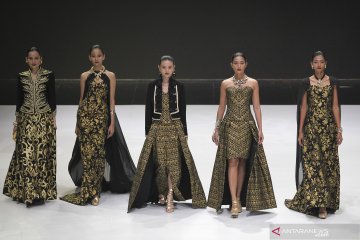 Penutupan Indonesia Fashion Week 2019