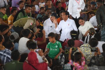 Presiden Jokowi kunjungi pengungsi banjir bandang Sentani