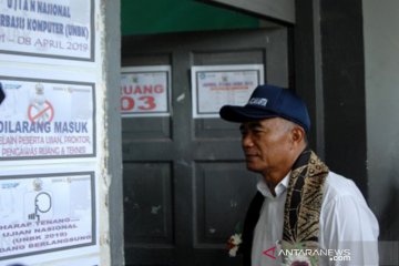Mendikbud tinjau UNBK di Makassar