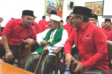 Hasto: Rakyat melihat Amien Rais tak pantas lakukan "people power"