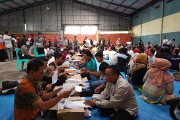 KPU Garut usulkan penggantian surat suara rusak  Komisi Pemilihan