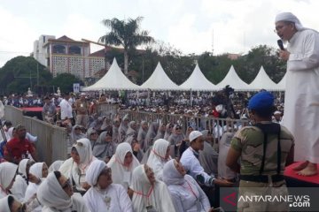 Ribuan umat Muslim hadiri peringatan Isra Mi'raj di Medan