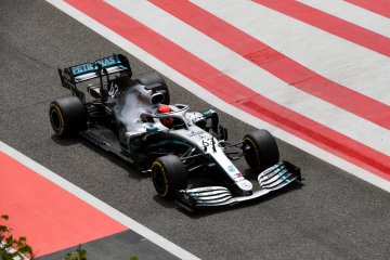 Russell tercepat dengan kemudi Mercedes di Bahrain