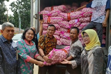 Kementan gelar operasi pasar bawang merah dan bawang putih di Jakarta
