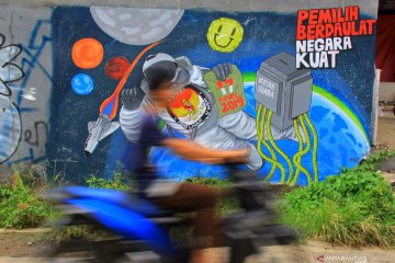 Mural ajak warga gunakan hak pilihnya di Pemilu serentak