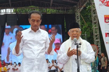 Doa Ma'ruf Amin di karnaval Indonesia Bersatu