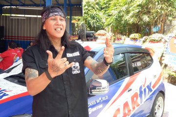 Cerita Roy Jeconiah merawat Toyota Hardtop hingga BMW