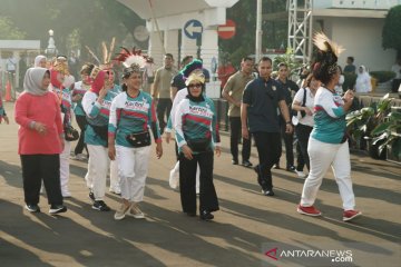 Ibu Negara lepas peserta lomba lari Kartini Run 2019