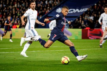 Ditahan imbang Strasbourg, PSG batal pastikan gelar juara