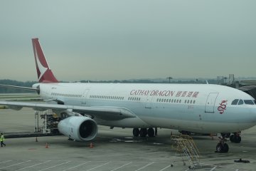 Pesawat Cathay Dragon mendarat darurat di Kaohsiung pascamesin berasap