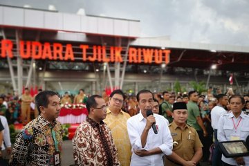 Presiden Jokowi resmikan terminal baru Bandara Tjilik Riwut