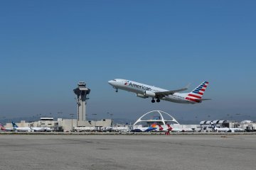 American Airlines perpanjang pembatalan penggunaan Boeing Max