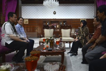 Risma siap temui beberapa atlet terkait Museum Olahraga Surabaya