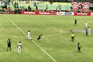 Persebaya ditahan imbang Arema FC 2-2