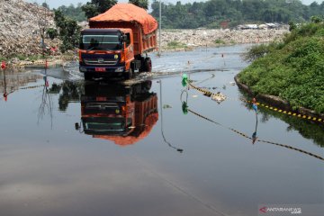 Khawatir banjir hanyutkan sampah, Wamen LHK sambangi Bantar Gebang