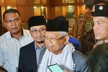 Prabowo akan umumkan 80 menteri, Ma'ruf: Ya gak papa sih