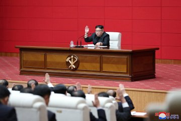 Kim Jong Un kawal uji coba senjata taktis baru